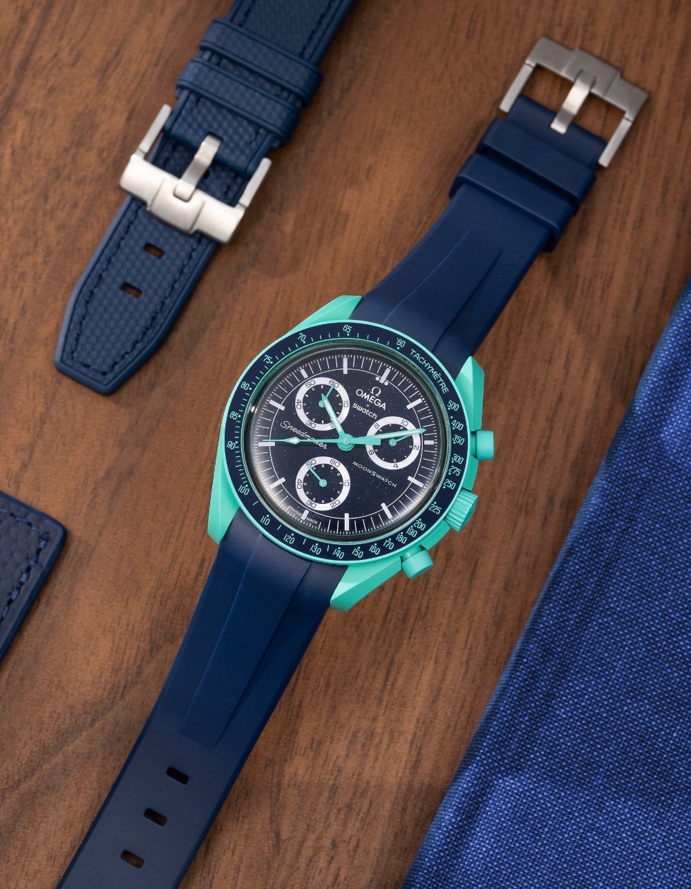 MoonSwatch Mission On Earth Watch - Polar Lights (Rubber Strap)