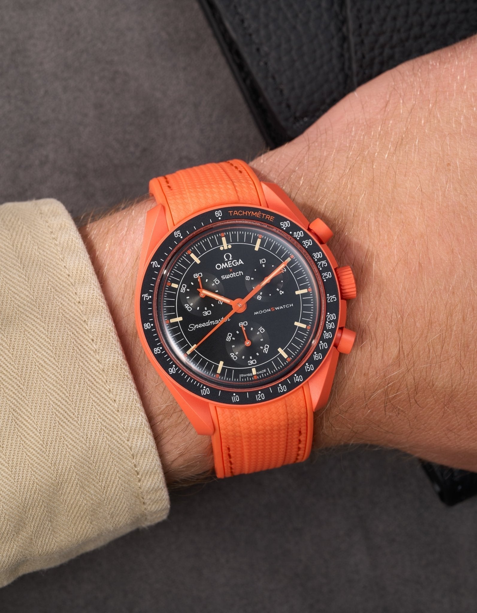 MoonSwatch Mission to Earth - Lava (Rubber Strap)